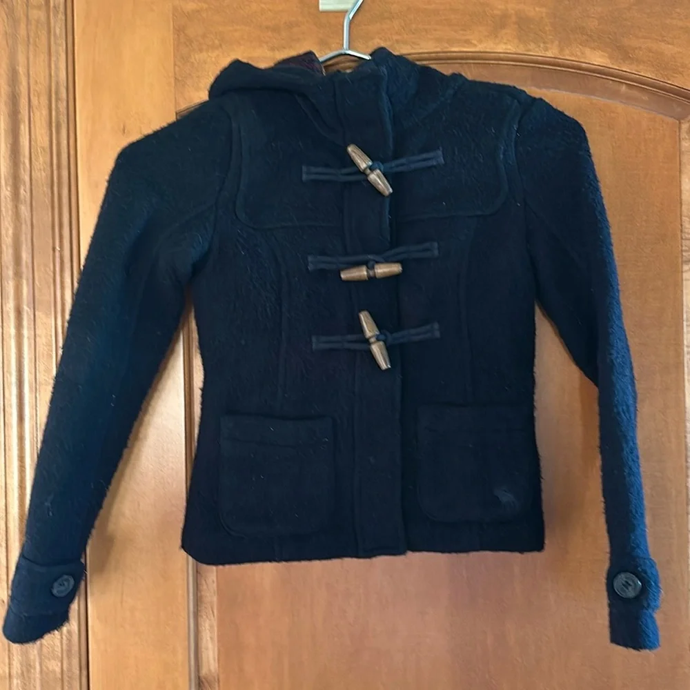 Abercrombie kids Wool Hooded Black Plaid Winter Jacket with Wooden buttons small